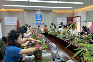 伊布：小伙子再给你次机会，念一次老子的大名！