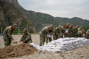 ?坎贝奇的一大叠奖金惨遭李梦、韩旭、王思雨三人“瓜分”